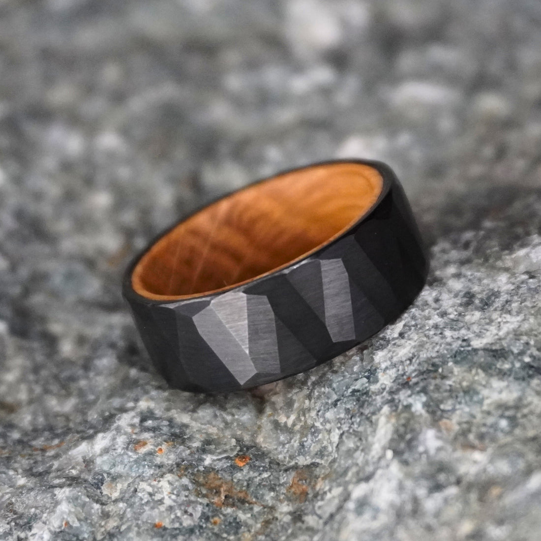 Redefining Commitment: Why the Black Wedding Band is Becoming the Standard