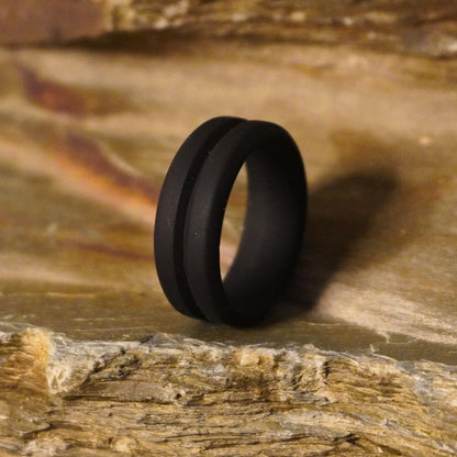 Forge and Lumber Black Single Groove Silicone Ring